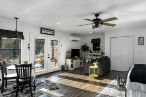 A Nest For Two, Bathhouse, Firepit, Sleeps 2